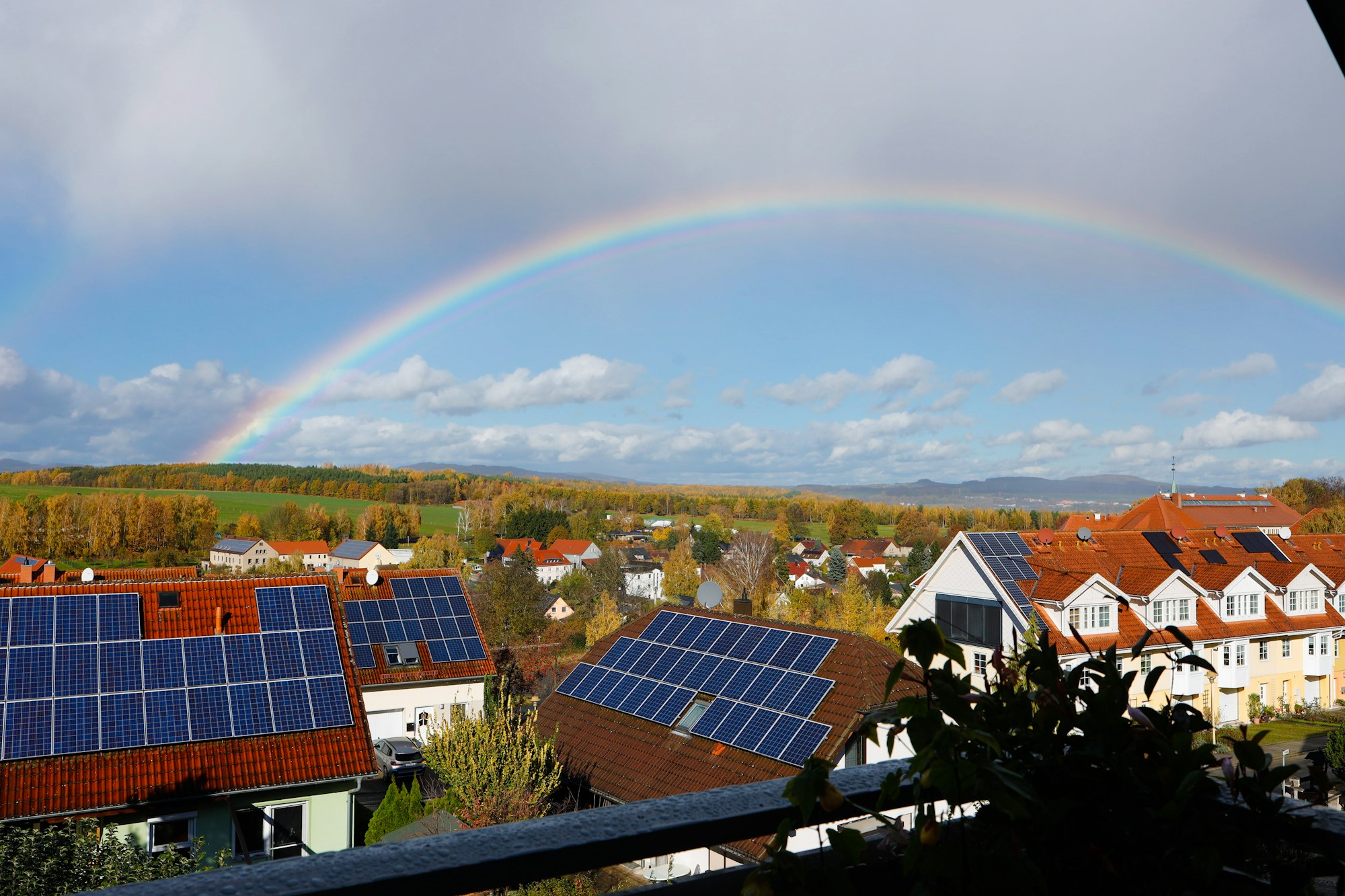 Maison rénovée avec panneaux solaires